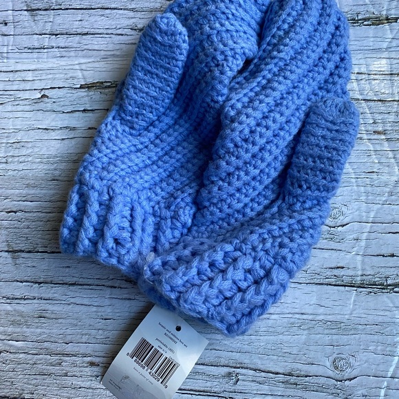 NWT kate spade knit mittens - Picture 3 of 3